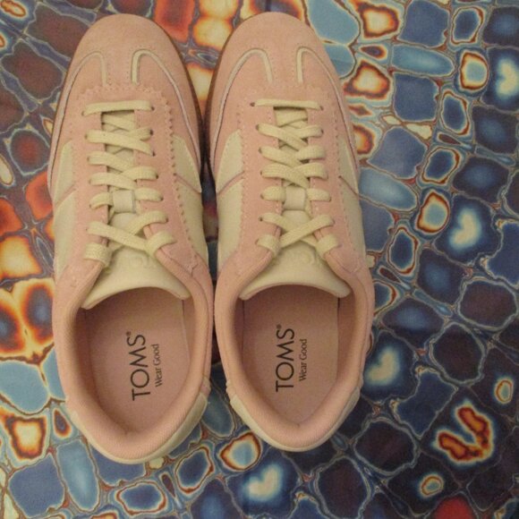 Collins Lace-up Sneakers - Picture 7 of 11